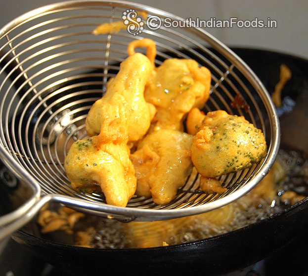Broccoli pakora is ready remove from oil