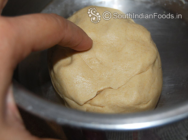 Chapati dough is ready, cover it & leave it for 20 min
