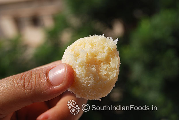 Coconut ladoo inside view & texture