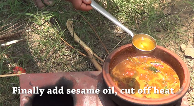 Add sesame oil, cut off heat