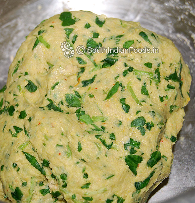Methi paratha dough is ready, cover it & leave it for 5 min.