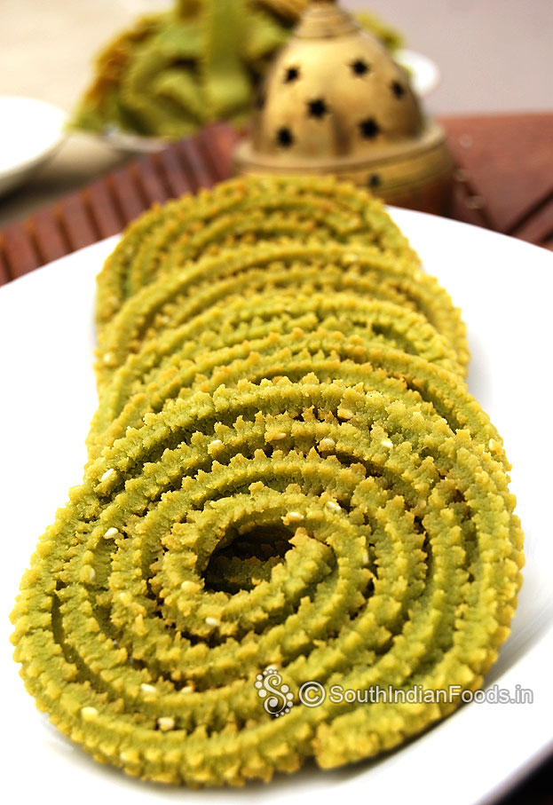 Crispy star chakli is ready, store in an airtight container, us within 1 week