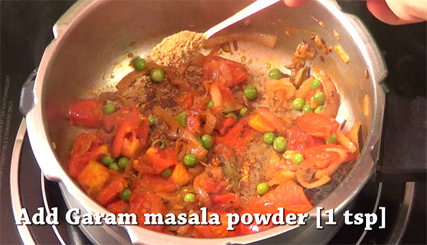 Add red chilli powder & garam masala powder