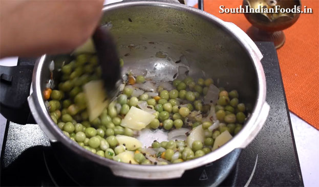Poori and Green peas poori masala step  6