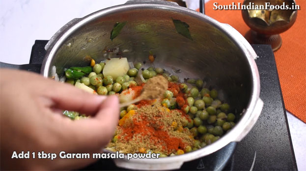 Poori and Green peas poori masala step  7
