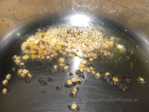 Seasoning with mustard, bengal gram & urad dal