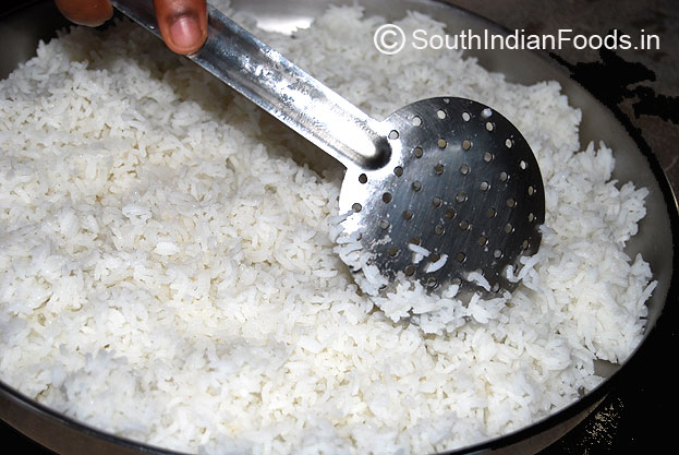 spread the rice