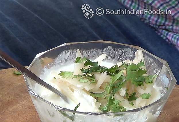Add salt, coriander leaves, green chilli mix well