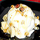 Vanilla ice cream & peanut topping