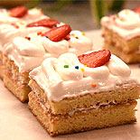 Vanilla Sheet Cake-1 min frosting