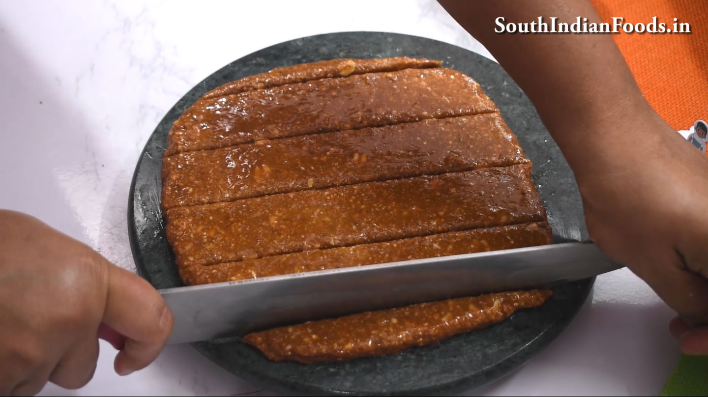 Peanut chikki