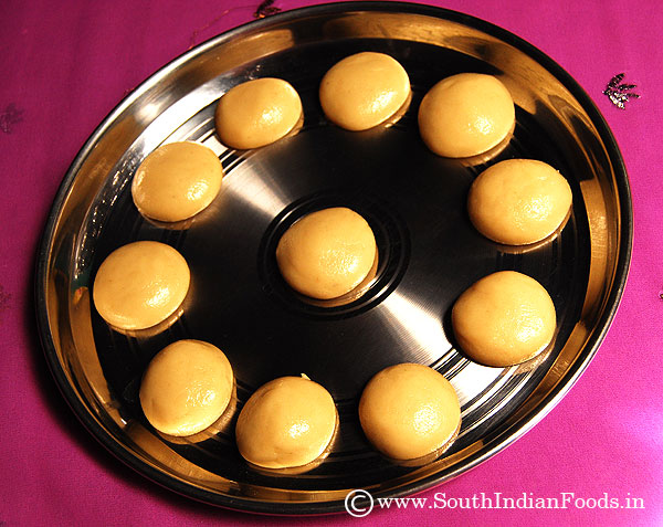 Adhirasam balls