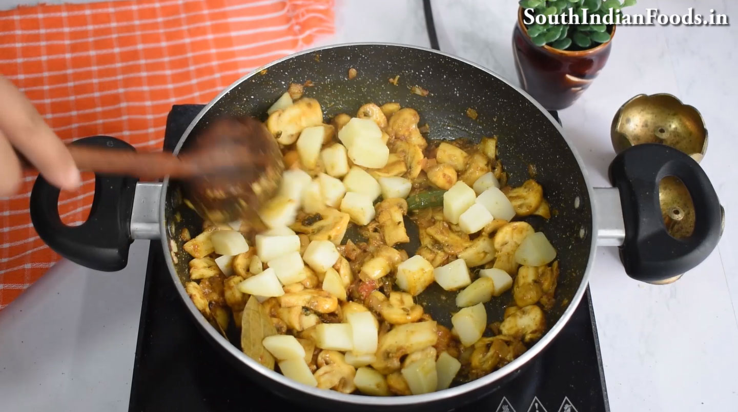 Aloo mushroom masala sabji