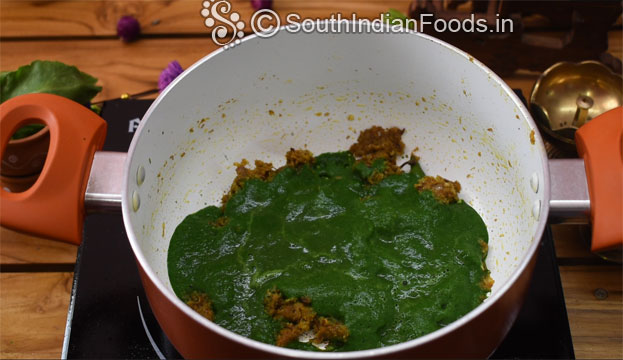 aloo palak step 9