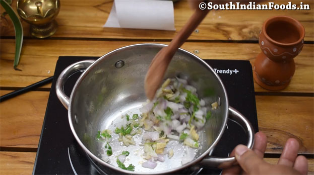 Aloo tikki burger step 3