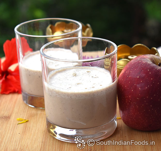 In a mier jar add banana & dates