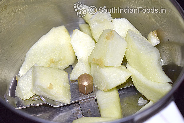In a mixer jar add apple