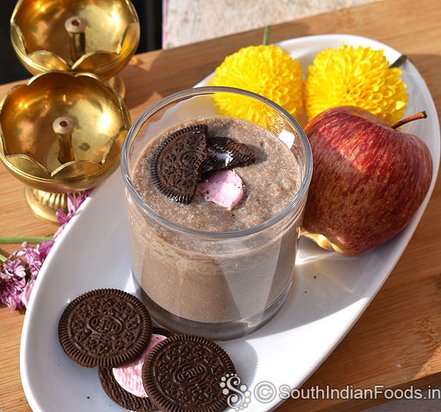Instant oreo apple cookie milkshake