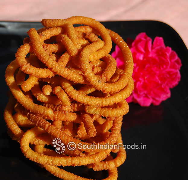 Arisi thenkuzhal murukku