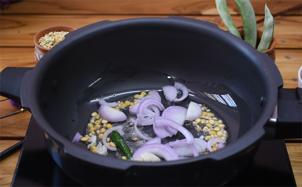 Avarakkai sambar step 2