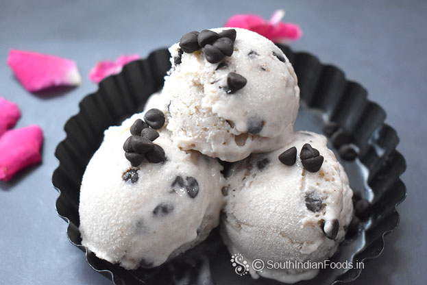 Banana chocolate chip ice crea