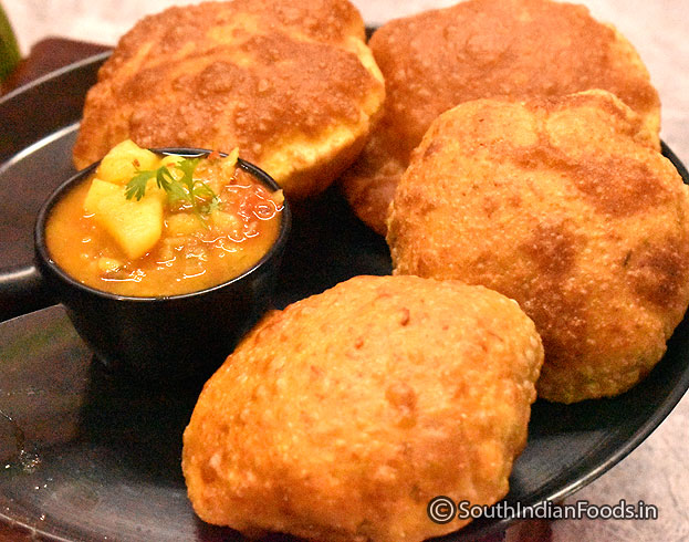Bedmi poori & aloo 30