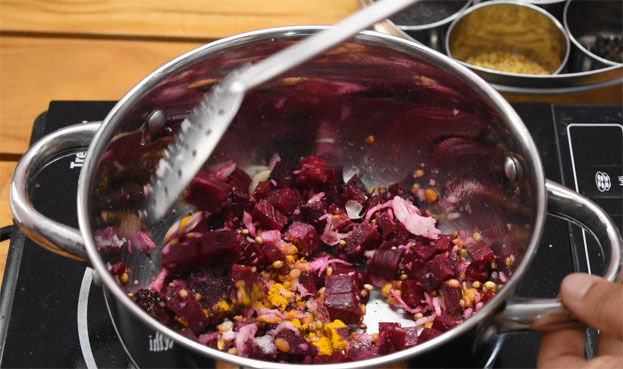 Beetroot chutney step 4