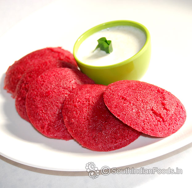 Beetroot idli