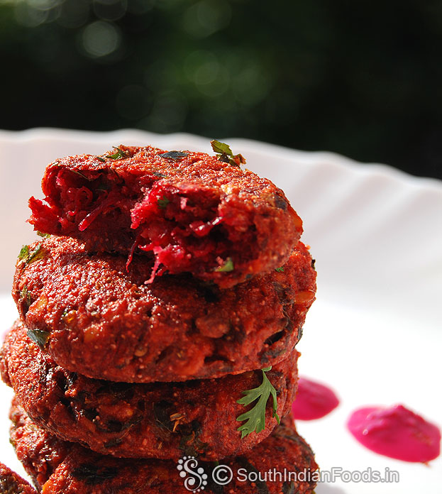 Beetroot kadalai paruppu vadai