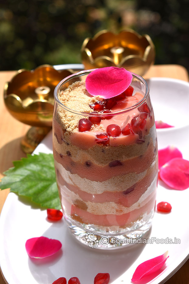 Custard fruit parfait