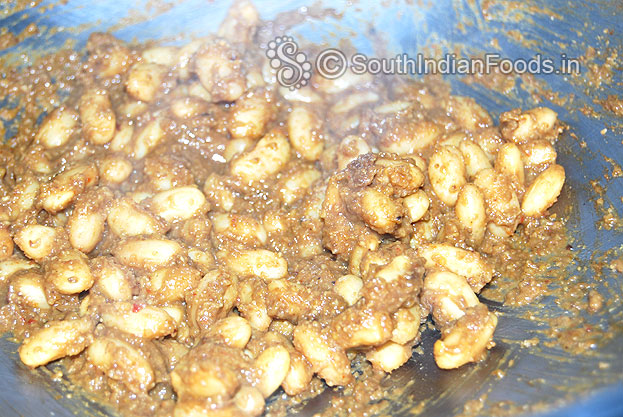 Gravy becomes thick. Perfect stage