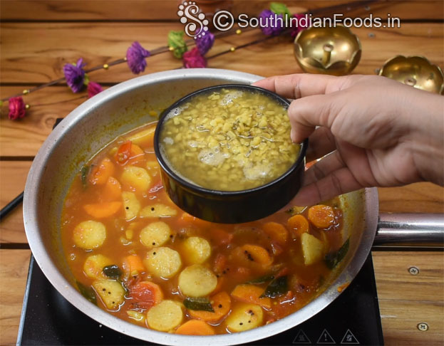 Carrot mullangi sambar step 11
