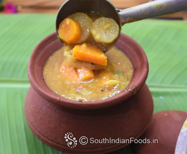 Carrot mullangi sambar step 17