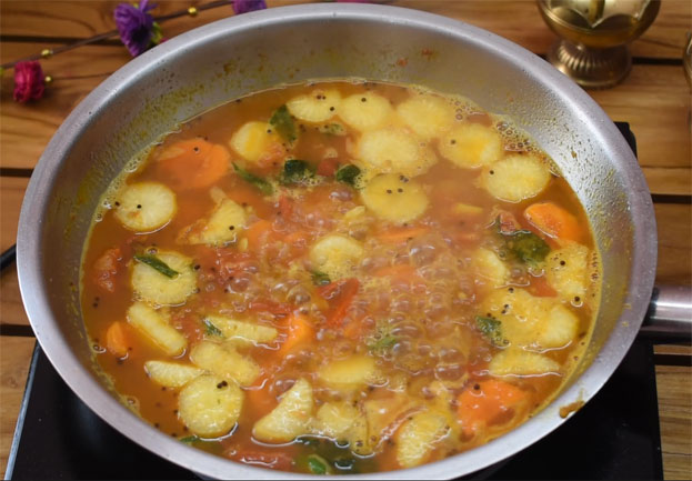 Carrot mullangi sambar step 8