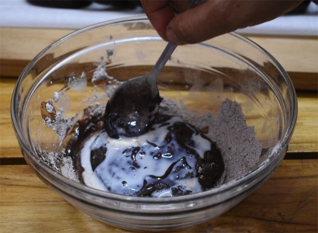 Chocolate wheat doughnuts step 21