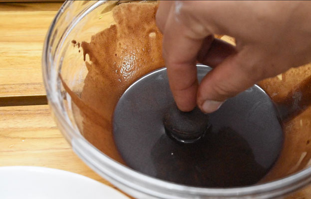 Chocolate wheat doughnuts step 28