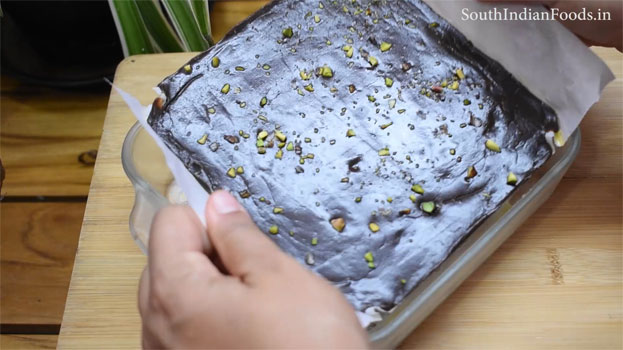 Chocolate jaggery Mysore pak  step 25