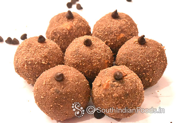 Sooji chocolate ladoo