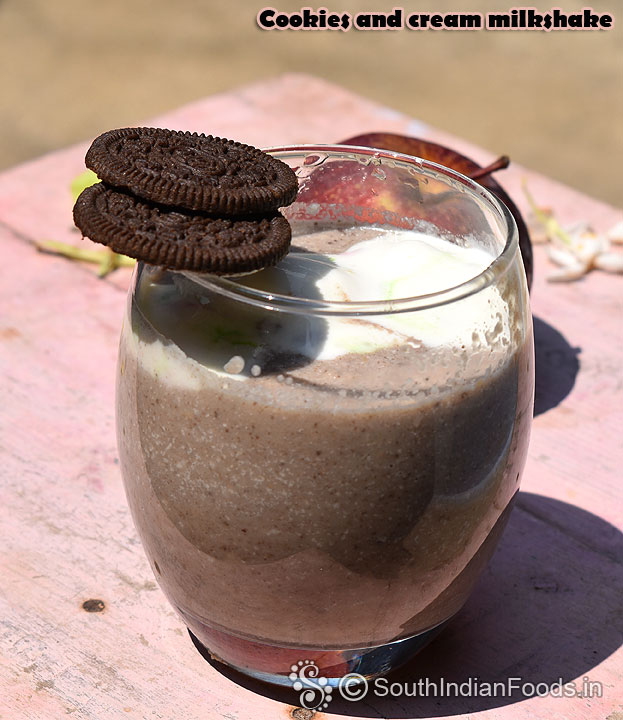 Cookies and cream smoothie