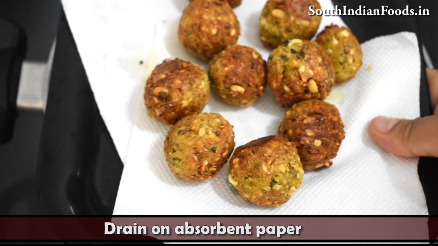 Cowpea kofta curry
