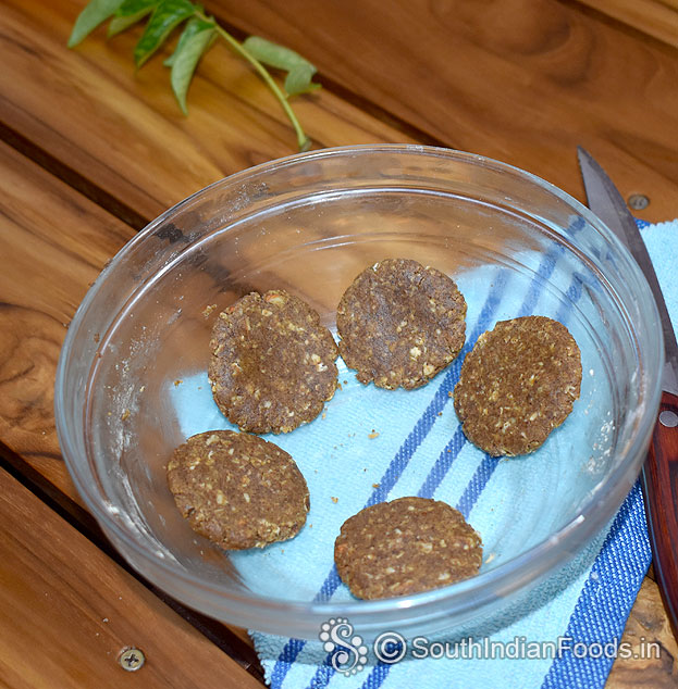 Raw oats cookie ready