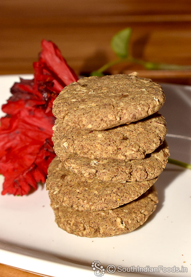 Ragi oats custard cookie