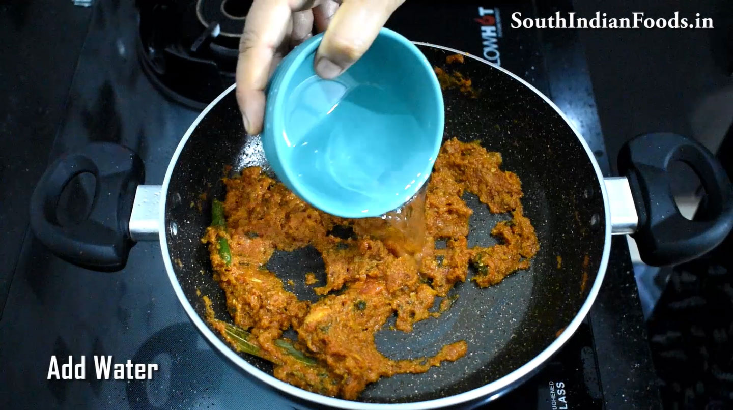 Dahi bhindhi gravy