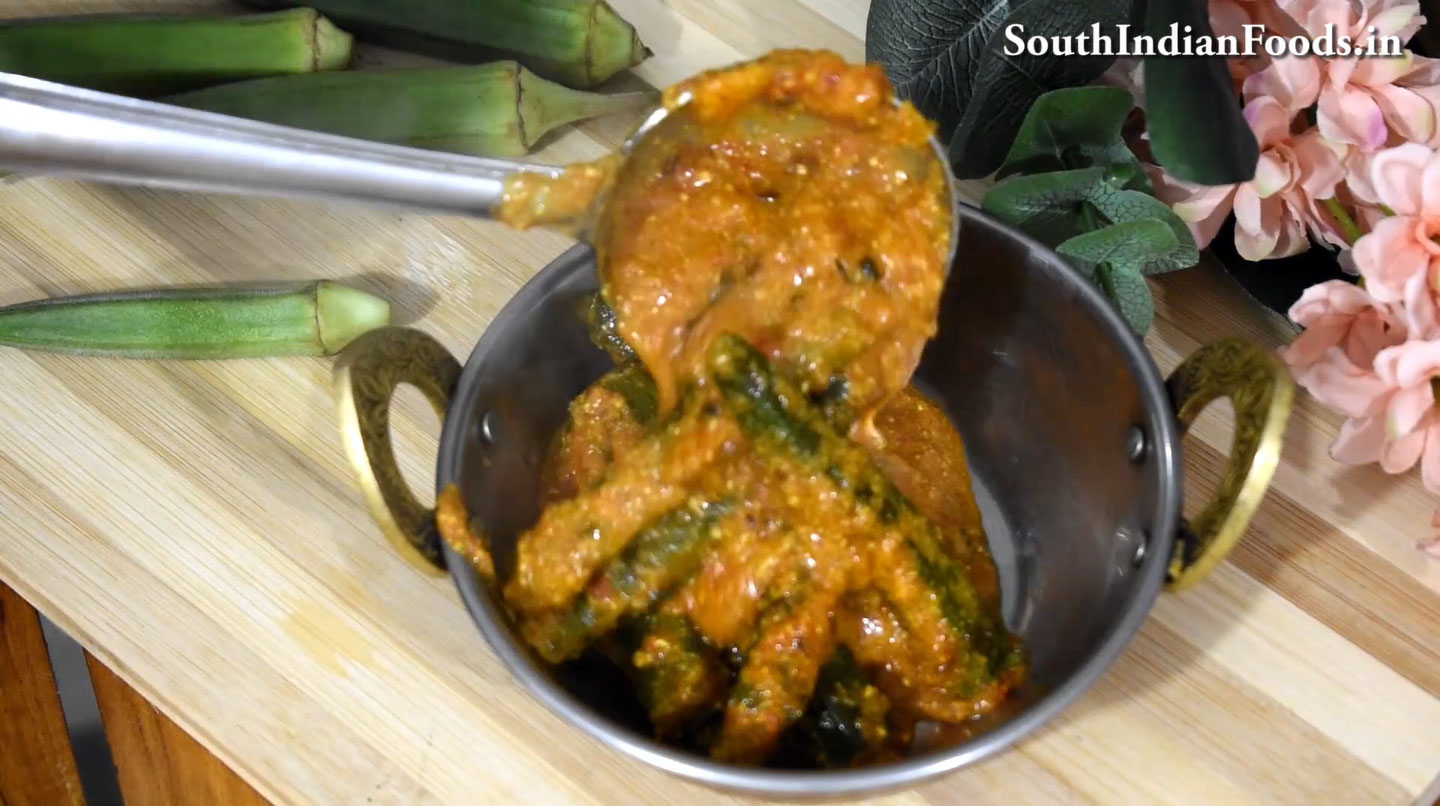 Dahi bhindhi gravy