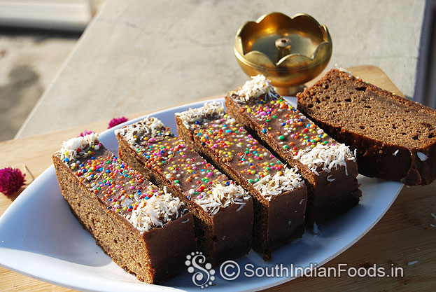 Pressure cooker dates cake