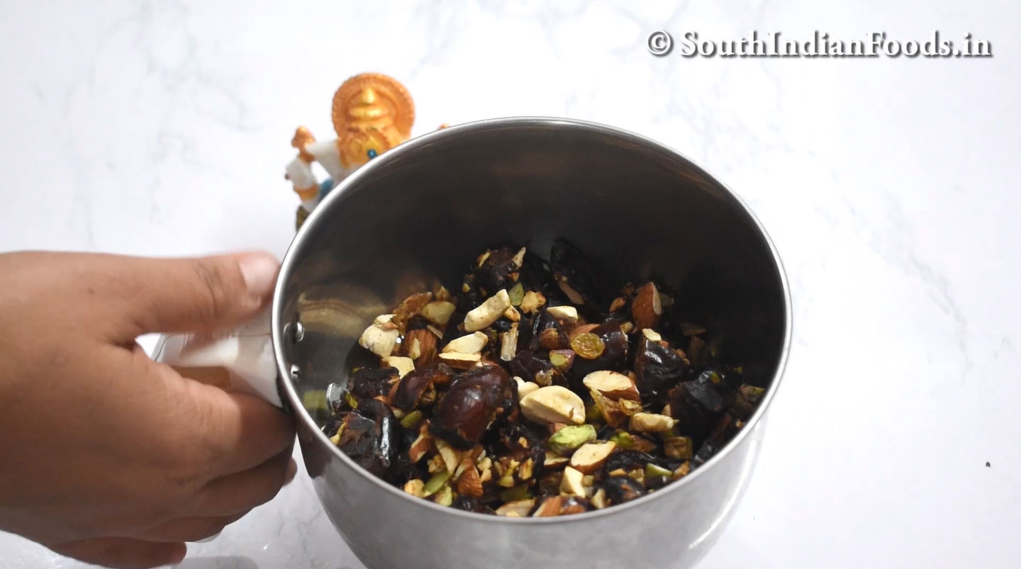 Dates and nuts modak