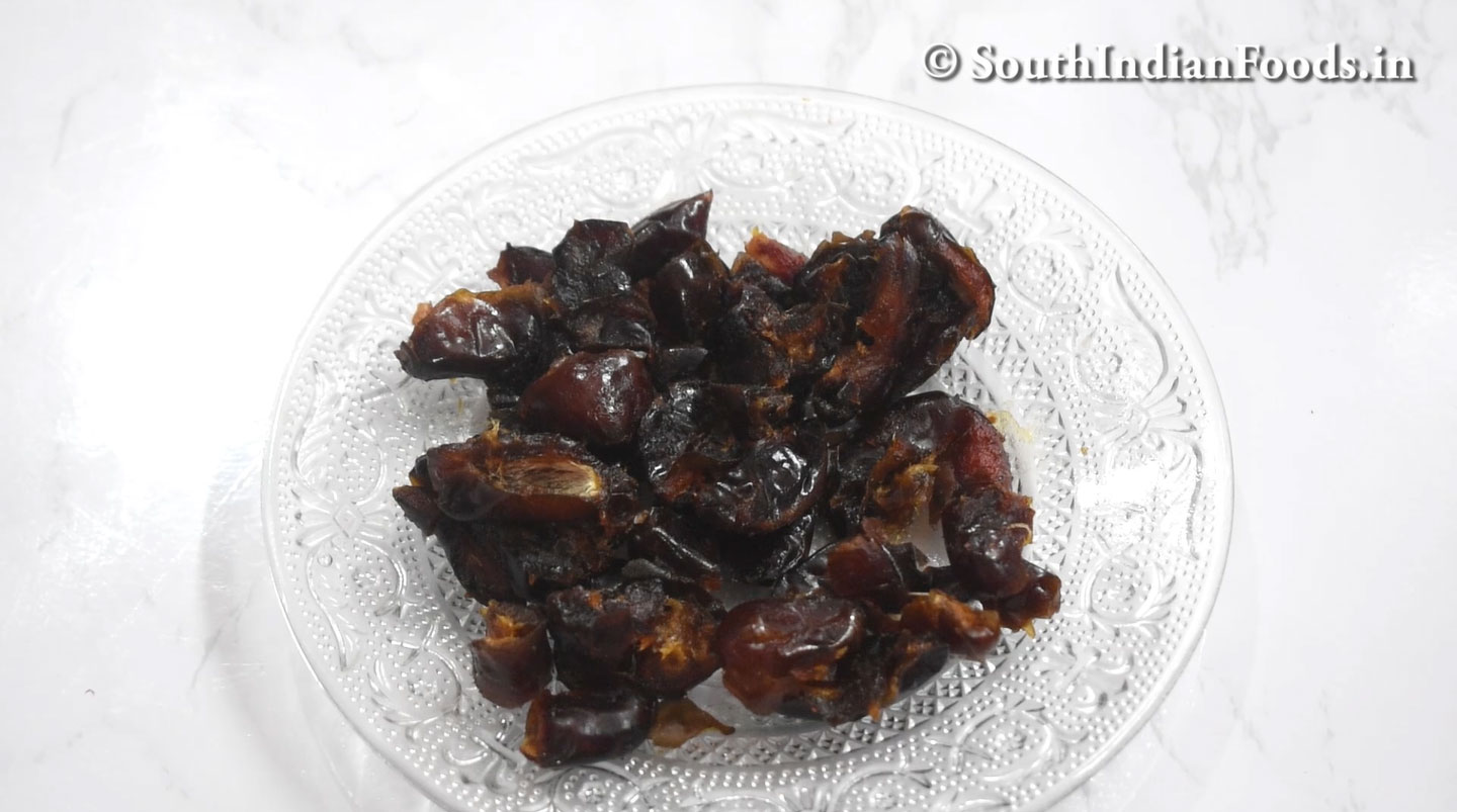 Dates and nuts modak