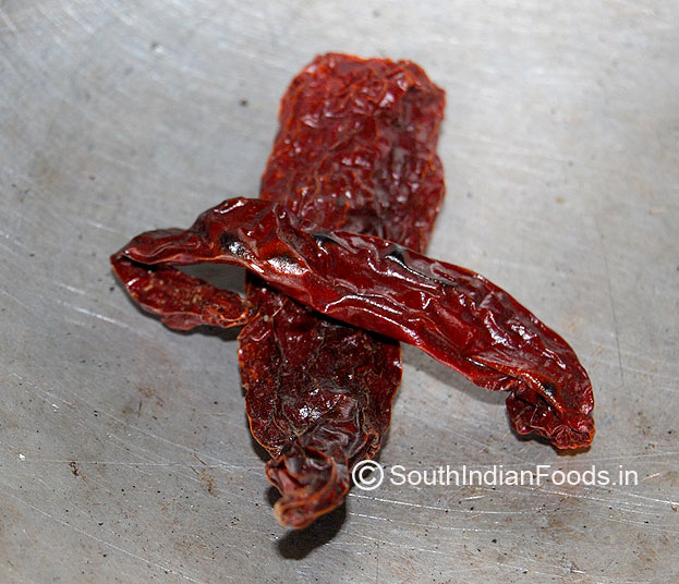 Dry roasted red chilli