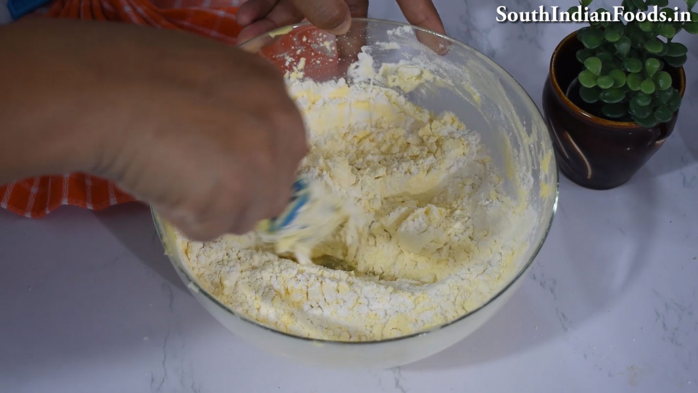 Eggless custard butter cookies