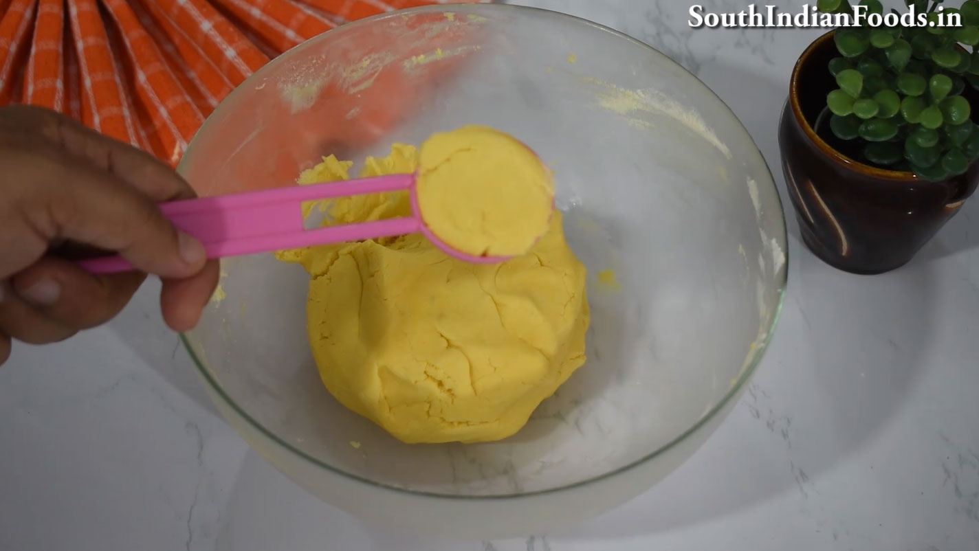 Eggless custard butter cookies